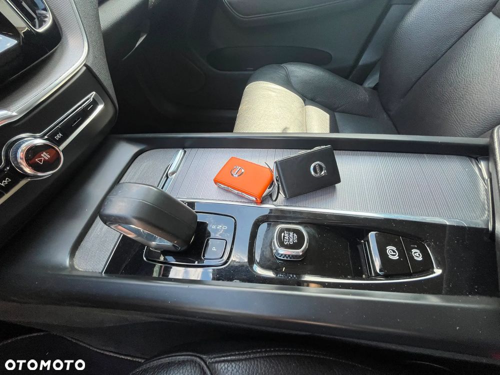 Volvo XC 60 - 19