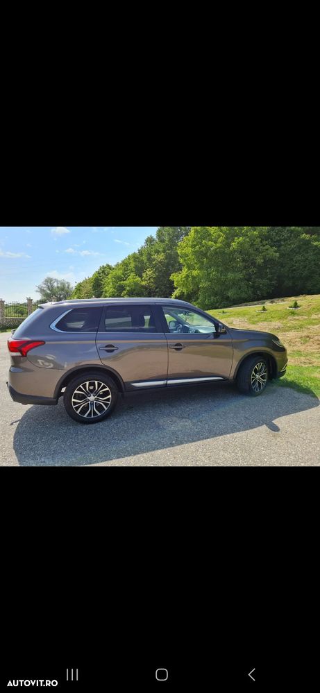 Mitsubishi Outlander - 13