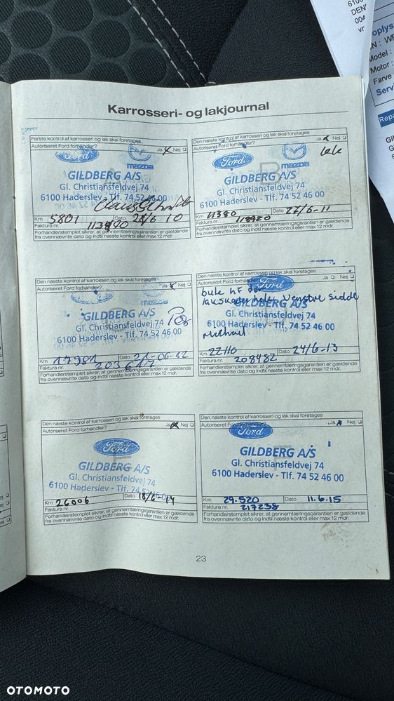 Ford Fiesta 1.4 Autom Champions Edition - 27