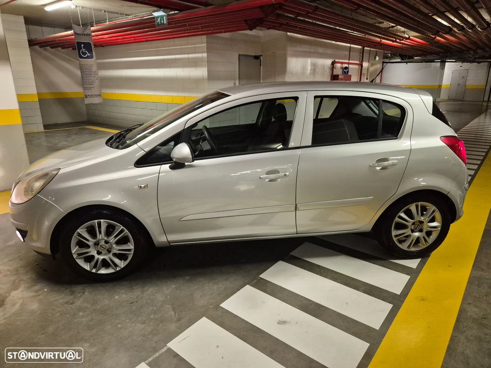 Opel Corsa 1.2 Enjoy - 3