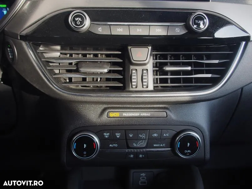Ford Kuga - 13
