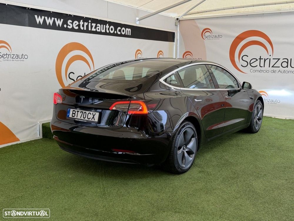 Tesla Model 3 - 7