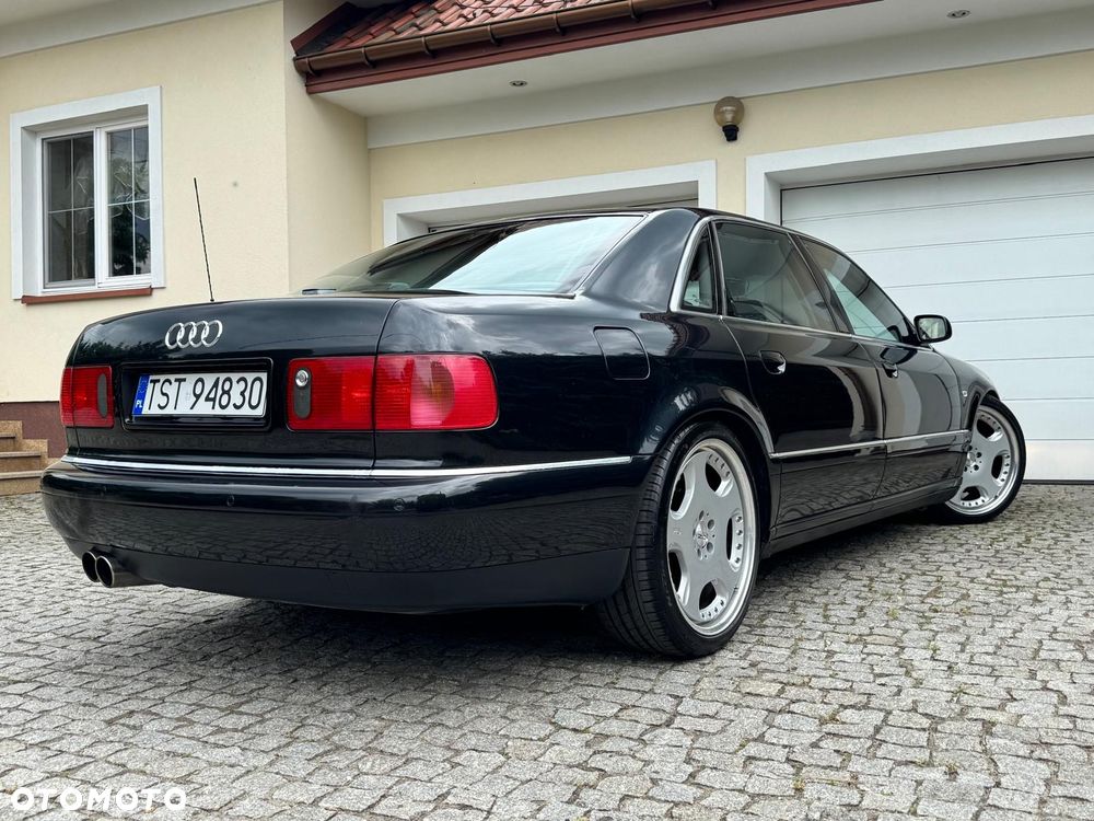 Audi A8 - 12