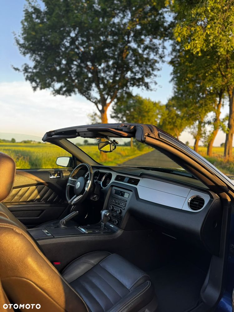 Ford Mustang - 10