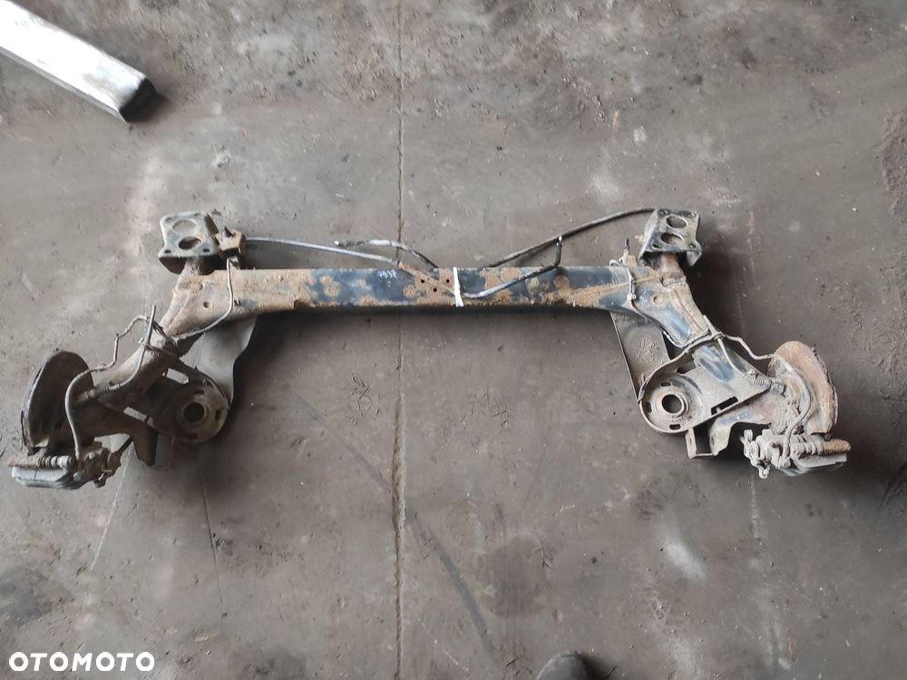 BELKA OŚ ZAWIESZENIA TYŁ TARCZE Z ABS VOLKSWAGEN GOLF IV HB 5D ID: 239081 - 1