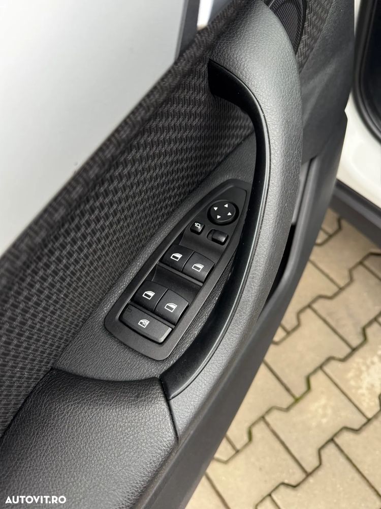 BMW X1 sDrive18d Aut. Sport Line - 34