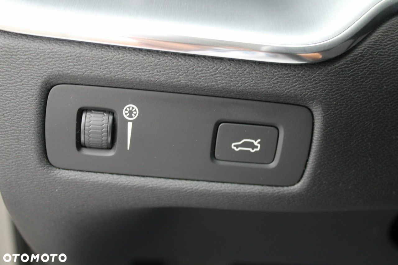 Volvo XC 60 - 21