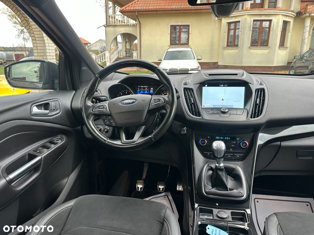 Ford Kuga 2.0 TDCi 2x4 ST-Line - 15