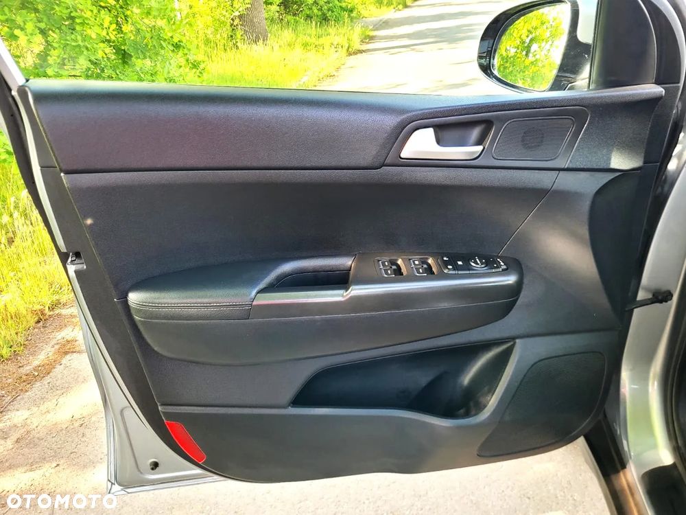 Kia Sportage 1.6 GDI Black Edition 2WD - 28
