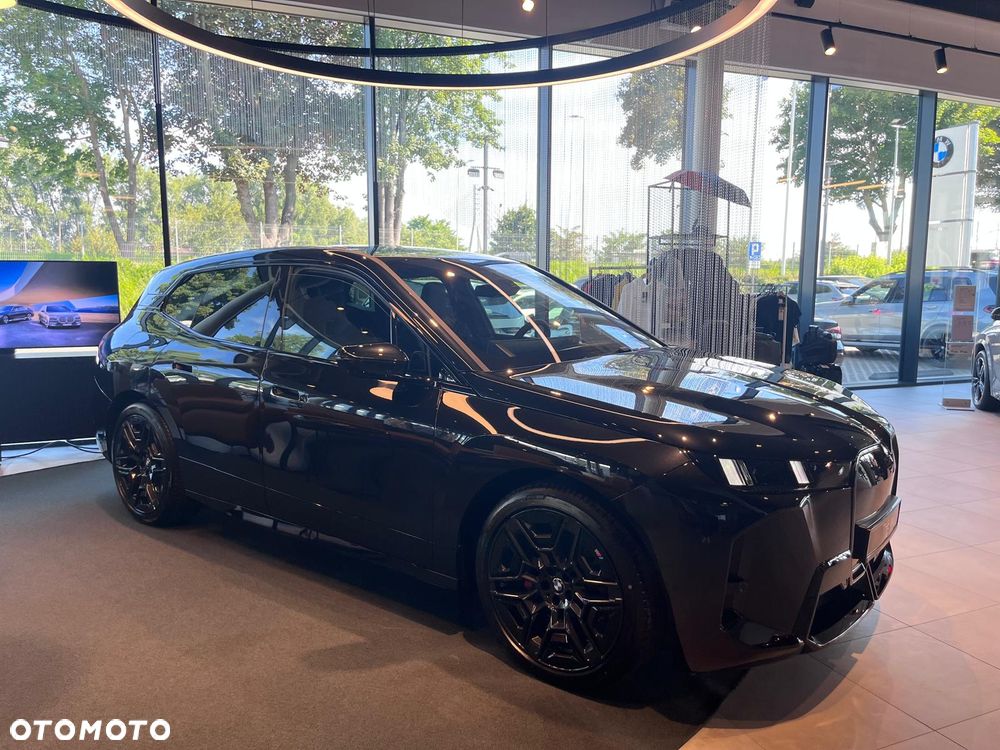 BMW iX xDrive45 - 7