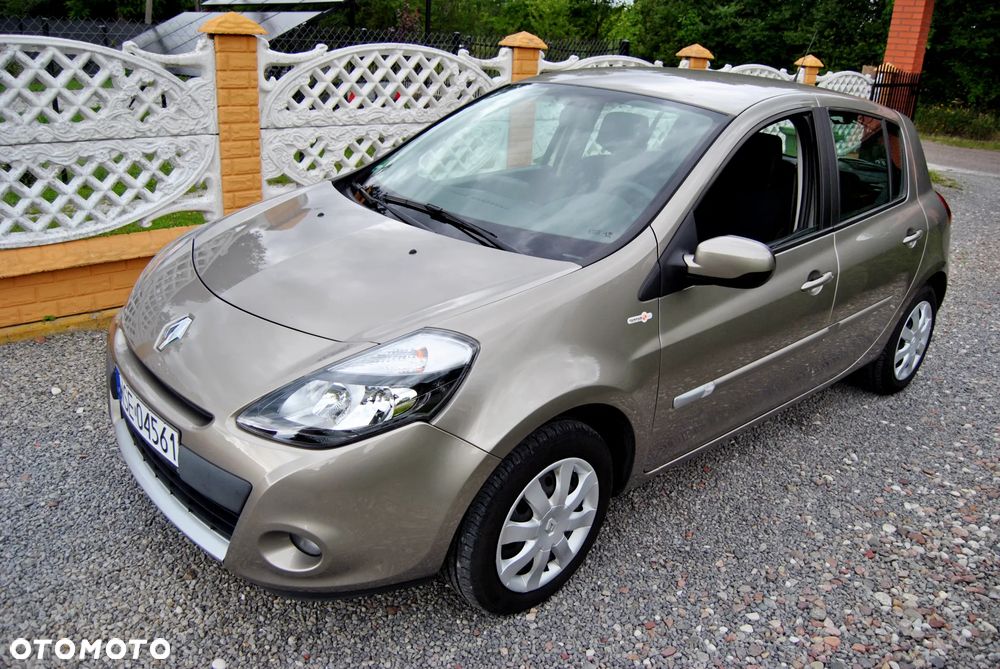 Renault Clio 1.2 16V Limited EU6 - 20