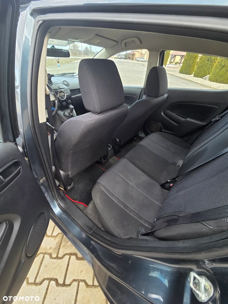 Mazda 2 - 7