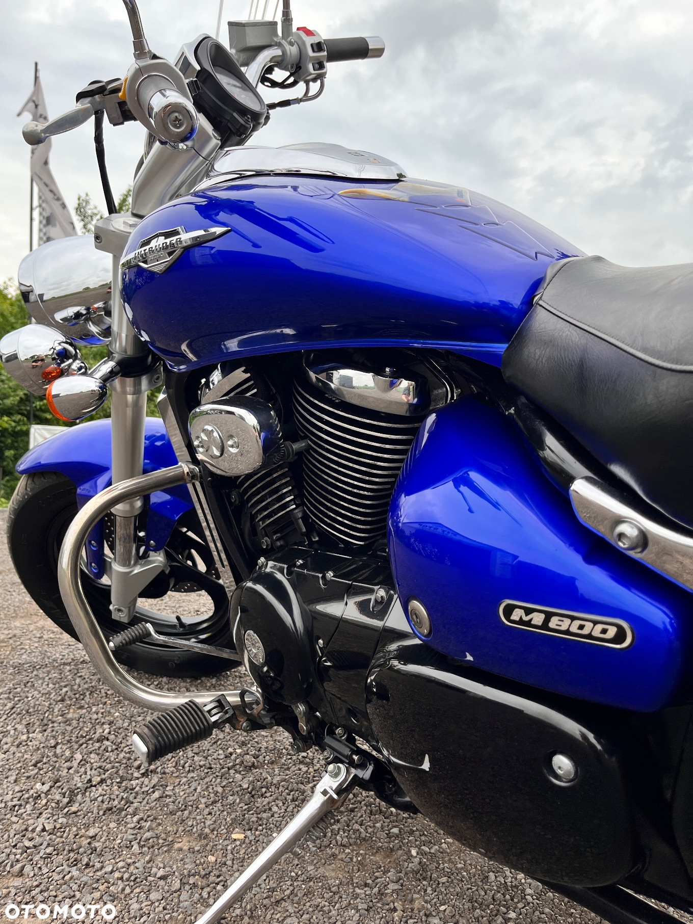 Suzuki Intruder - 8