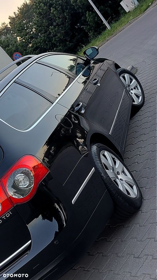 Volkswagen Passat 2.0 TDI Comfortline - 25