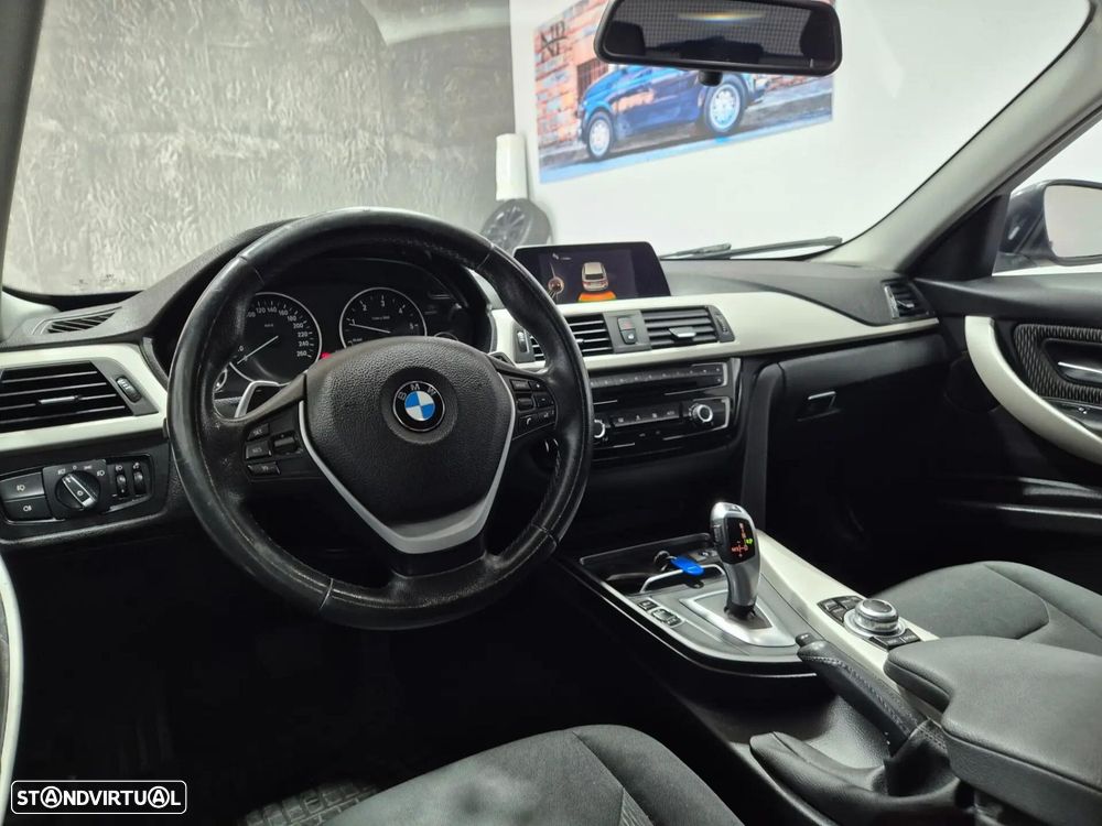 BMW 318 d Aut. - 12