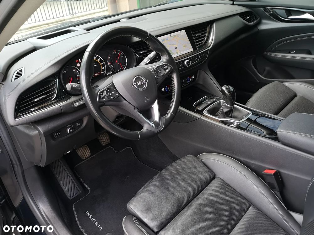 Opel Insignia 2.0 CDTI - 12