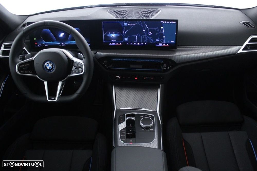 BMW 330 e Pack Desportivo M Auto - 19