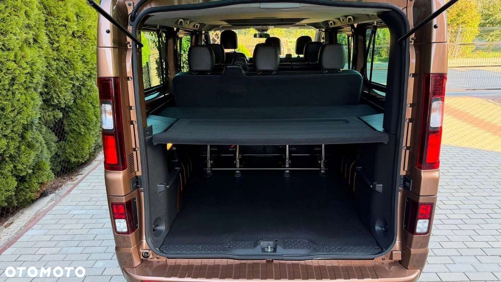 Opel Vivaro - 34
