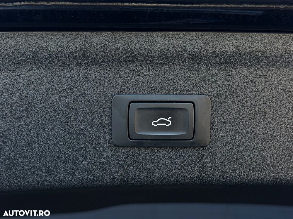 Audi Q3 2.0 TDI Quattro sport - 32