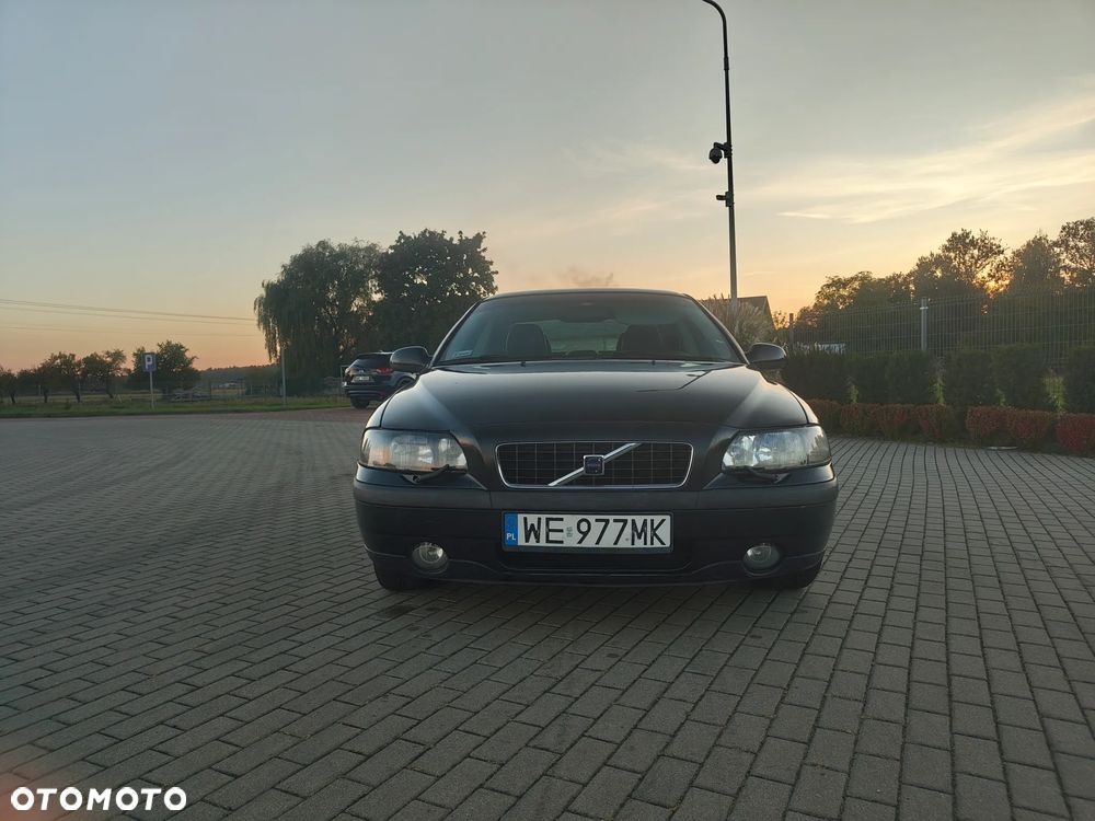 Volvo S60 2.4 T - 10