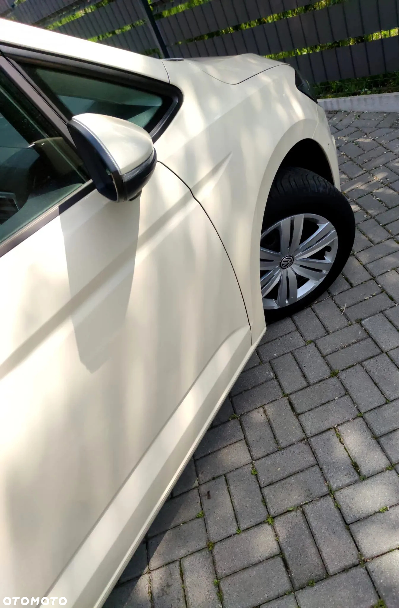 Volkswagen Touran - 10