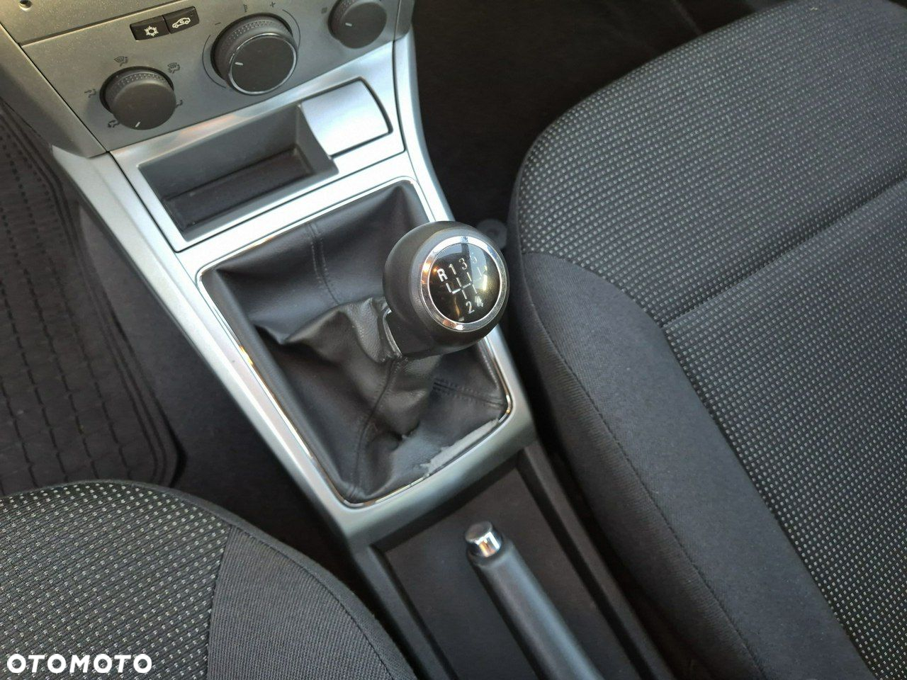 Opel Astra - 19