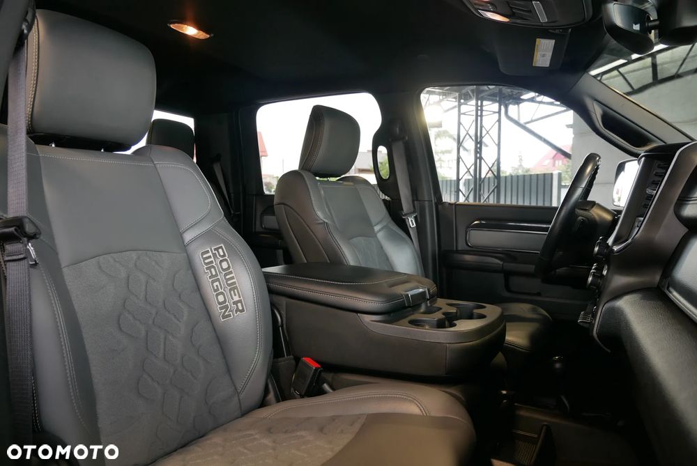 RAM 2500 - 13