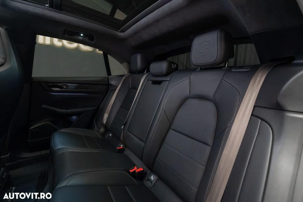 Porsche Macan Turbo 100 kWh - 34