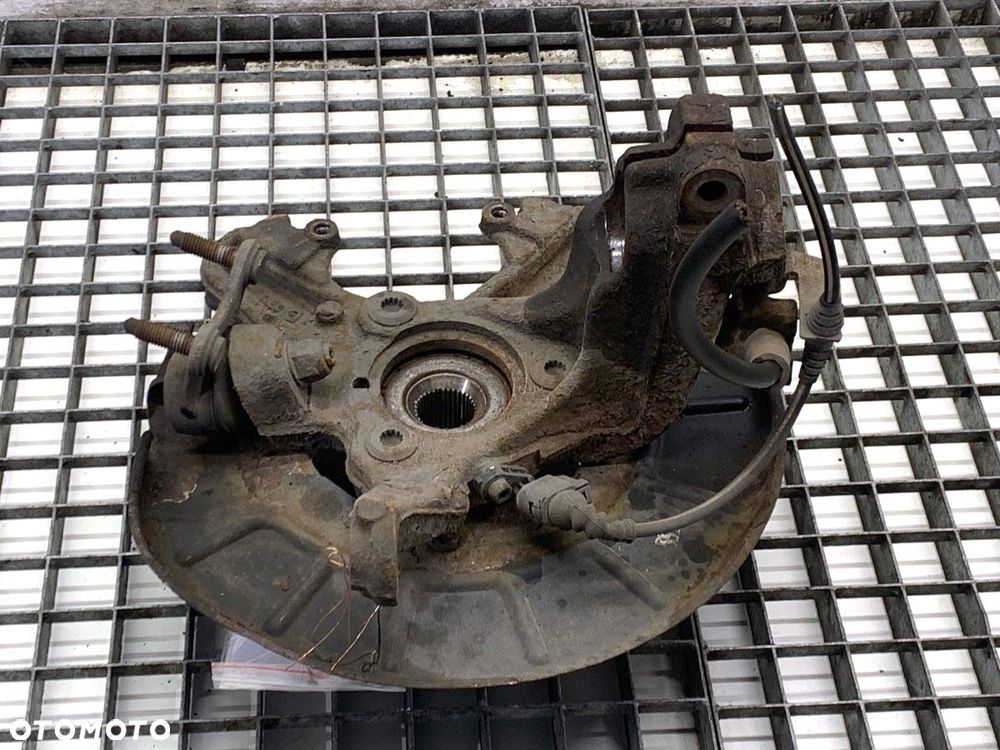 ZWROTNICA PRAWY PRZÓD  SKODA YETI (5L) 2009 - 2017 1.4 TSI 90 kW [122 KM] benzyna 2010 - 2015 - 2