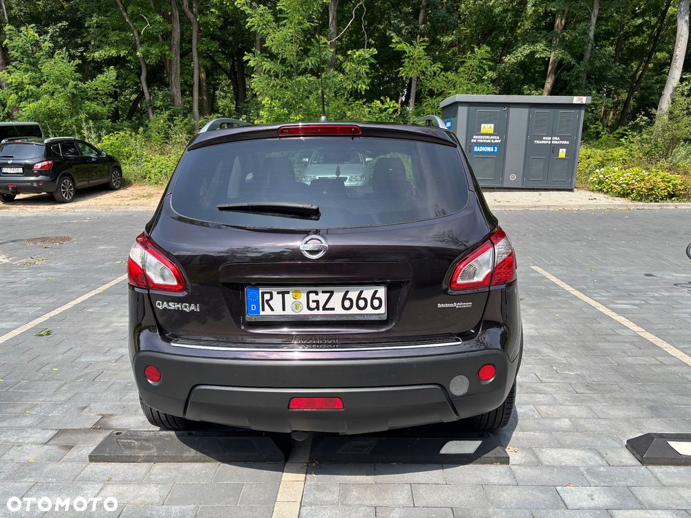 Nissan Qashqai 2.0 Visia - 6