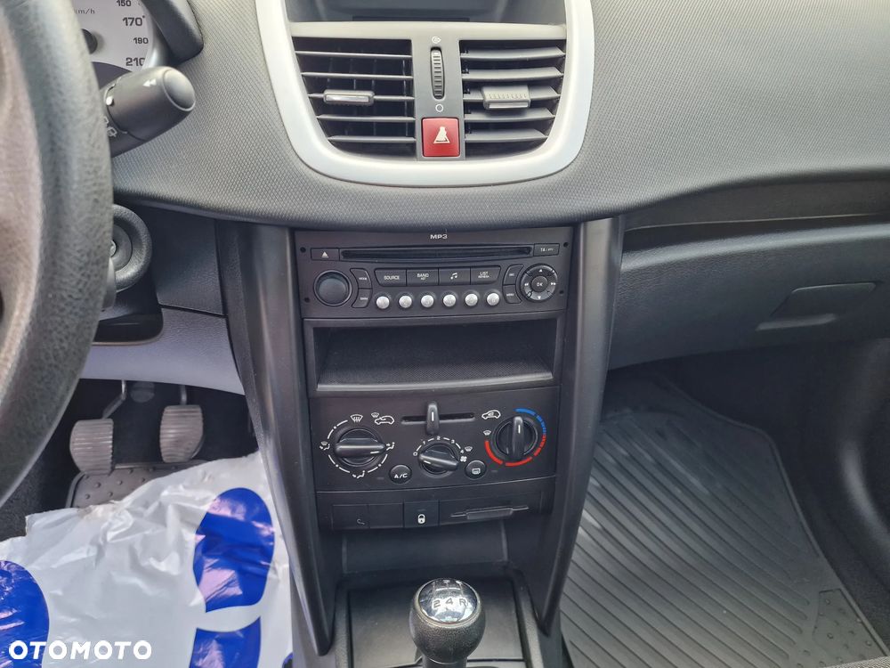 Peugeot 207 95 VTi Filou - 25