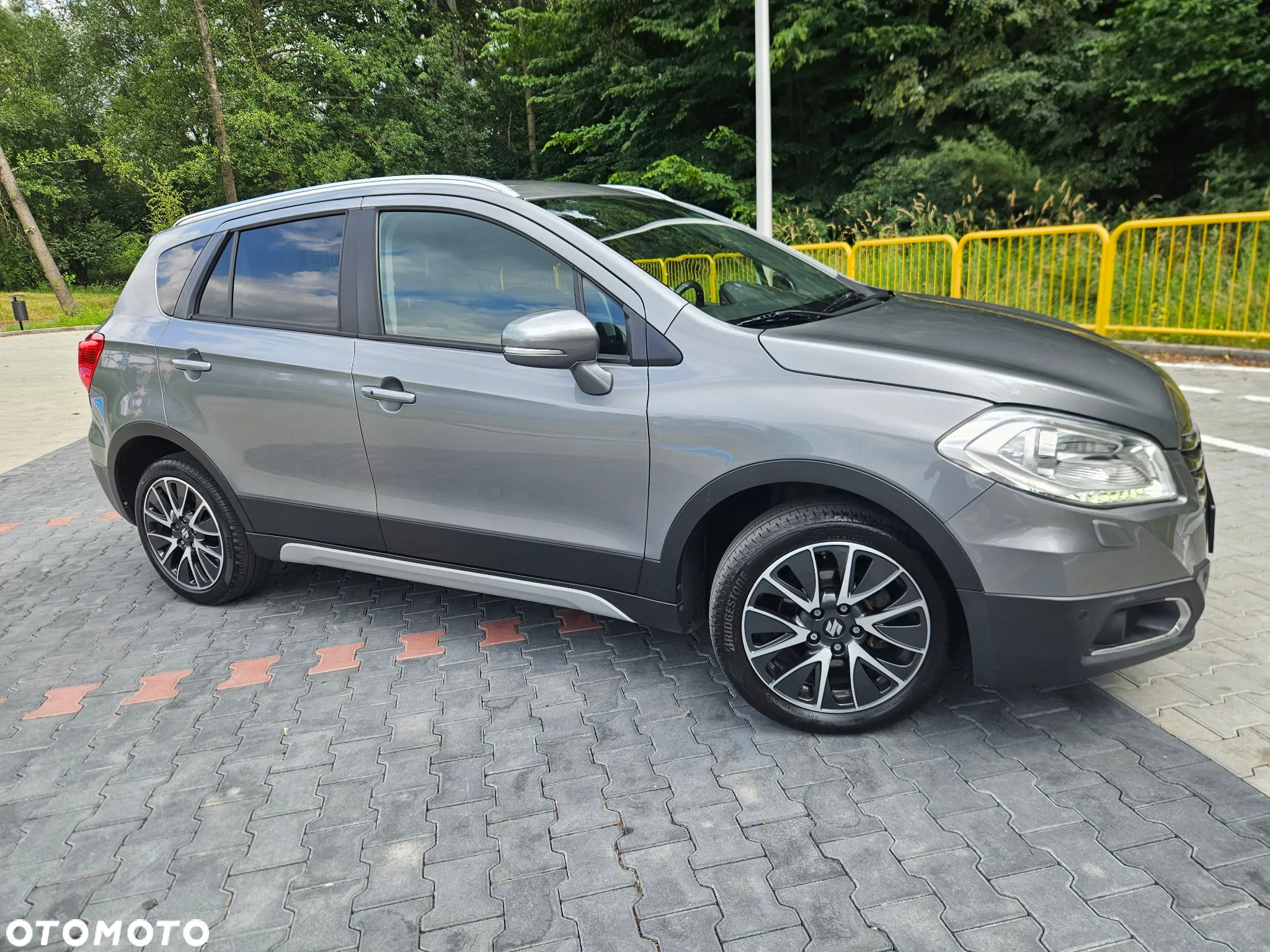 Suzuki SX4 S-Cross 1.6 Premium 4WD - 17