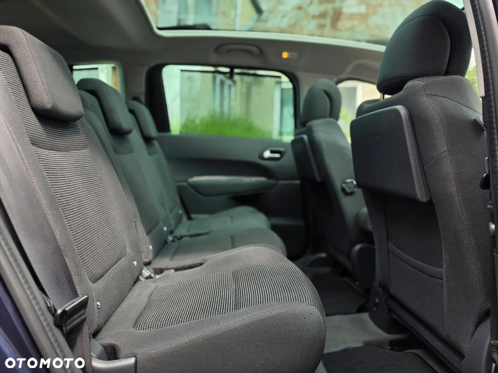 Peugeot 5008 - 22