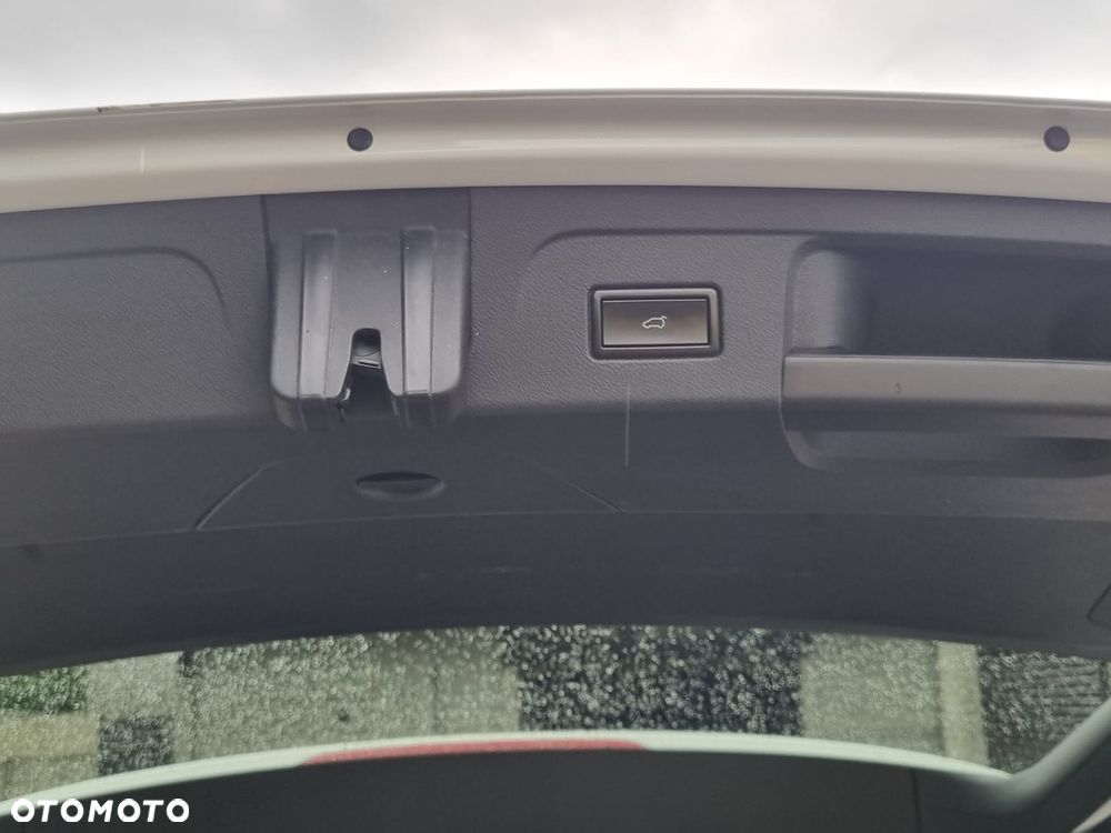 Volkswagen Touran - 14