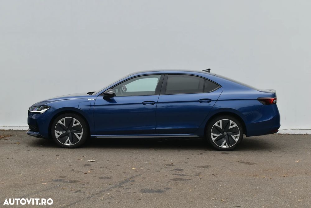 Skoda Superb 1.5 TSI iV DSG Sportline - 2