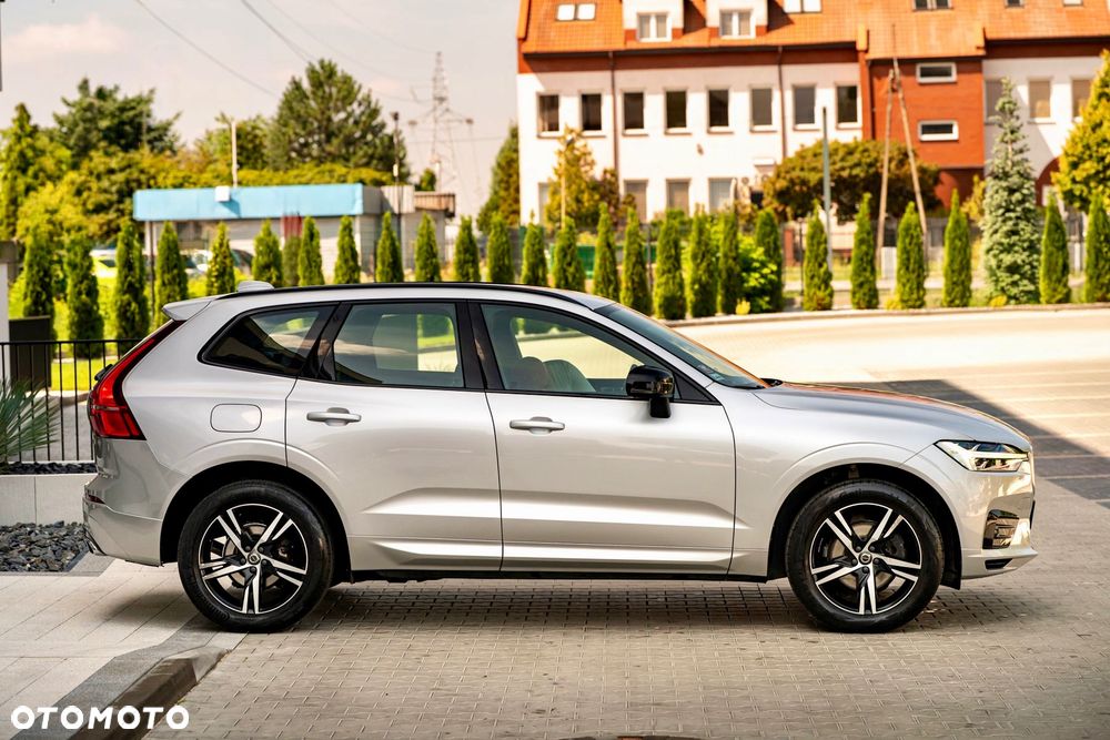 Volvo XC 60 D4 SCR R-Design - 33