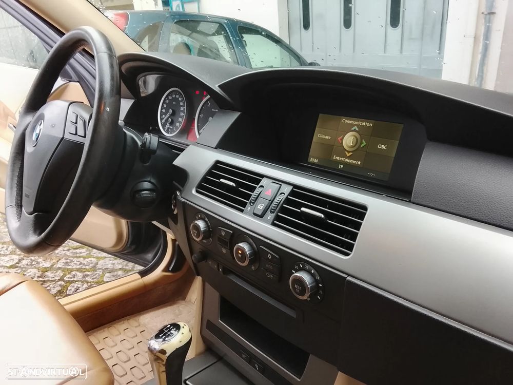 BMW 520 Gran Turismo - 18