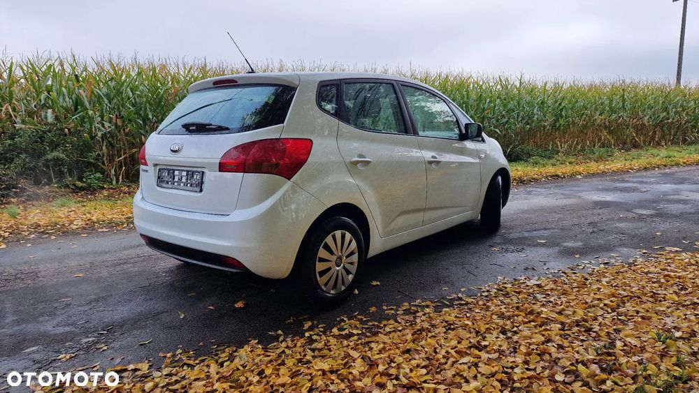 Kia Venga - 6