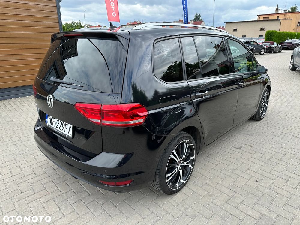 Volkswagen Touran - 3