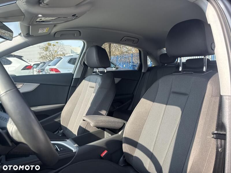 Audi A4 Limousine 35 TFSI mHEV Advanced S tronic - 15