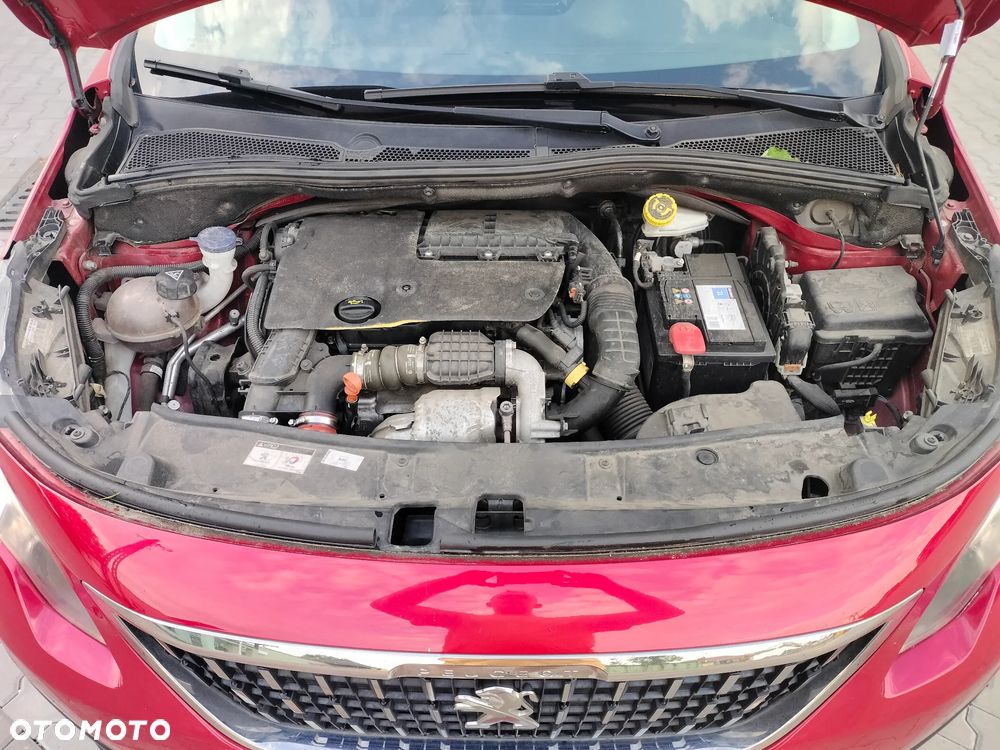 Peugeot 2008 1.6 BlueHDi Style - 17