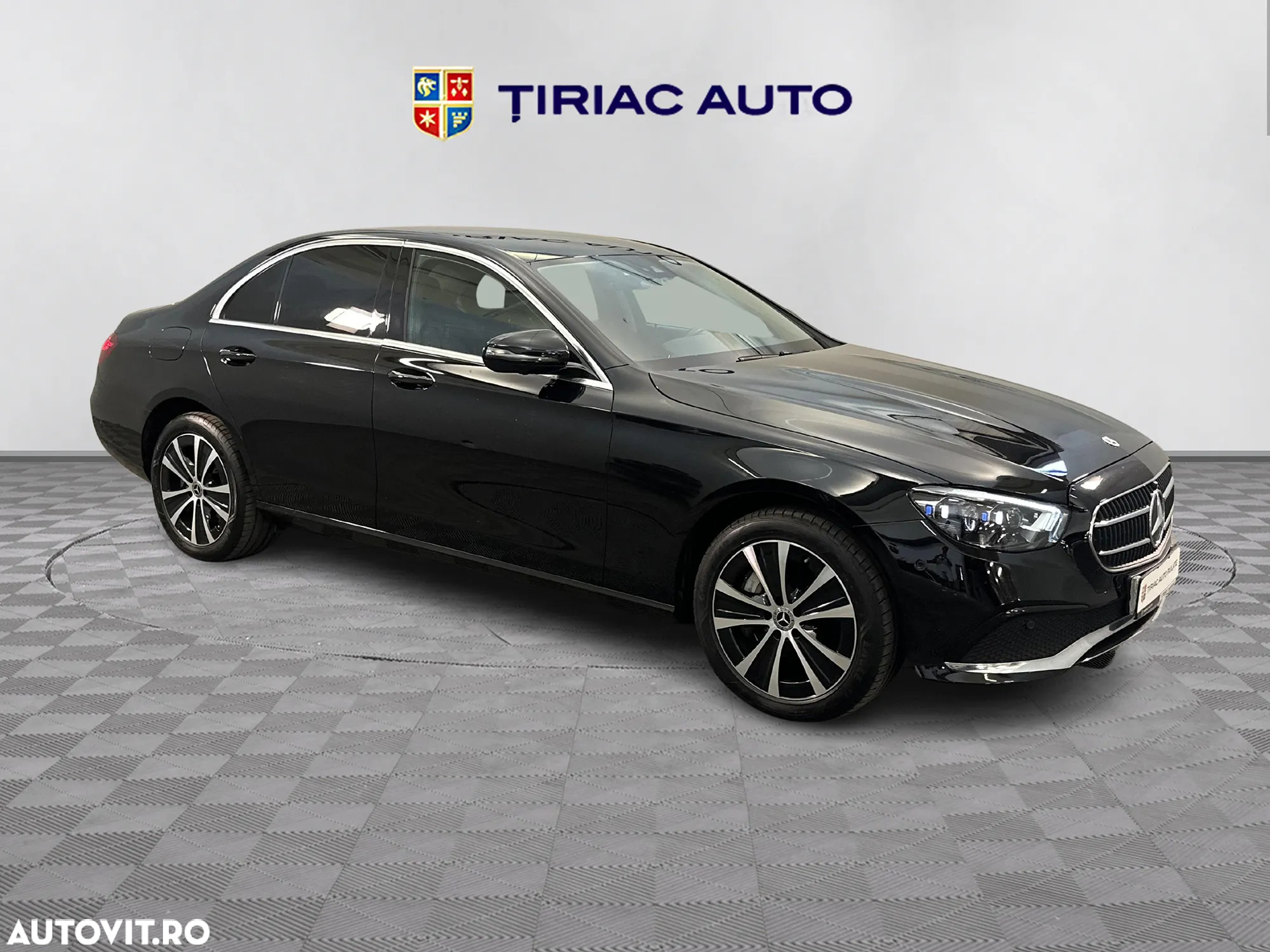 Mercedes-Benz E 300 de 4MATIC Aut. - 7