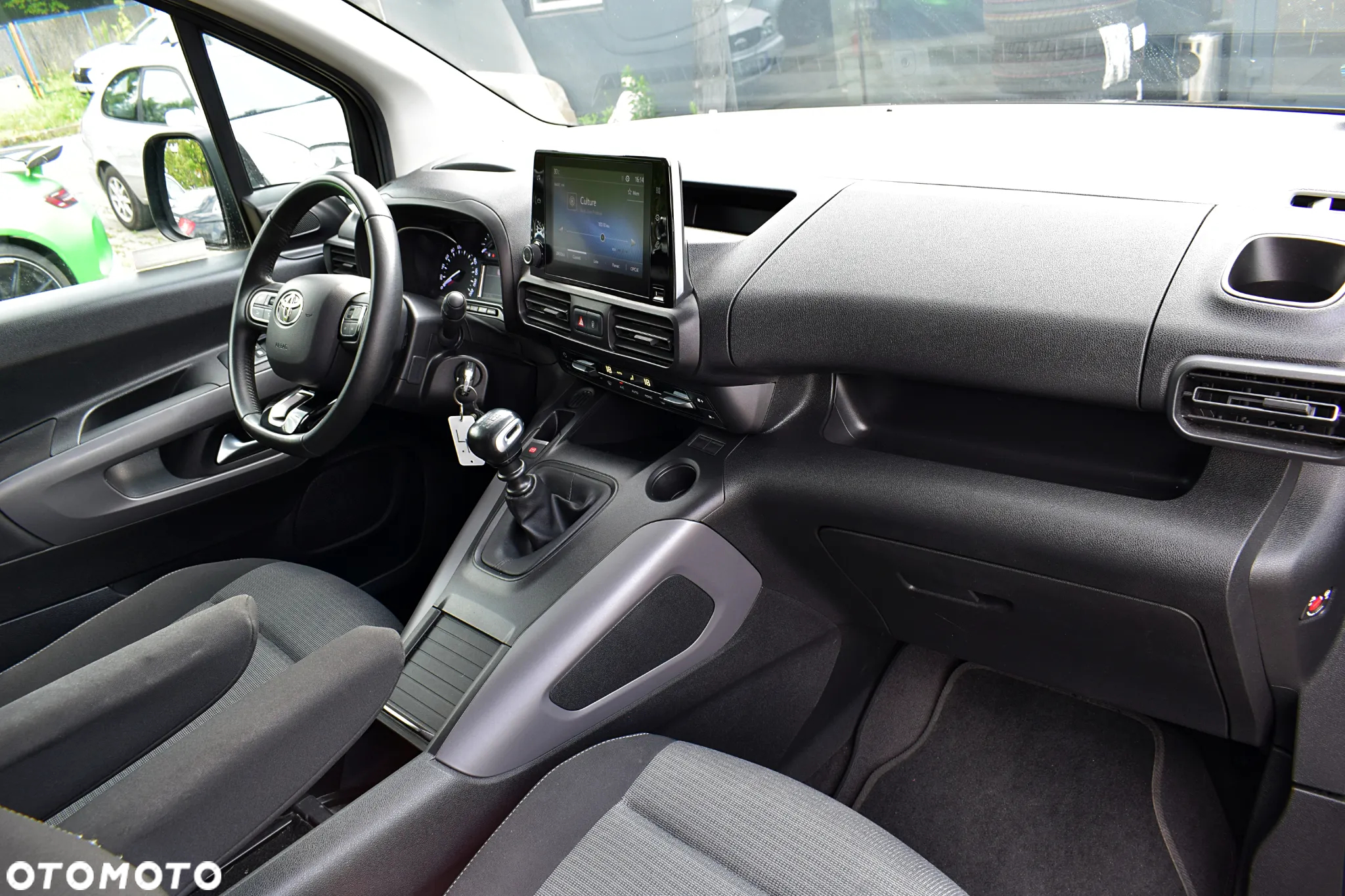Toyota Proace City Verso 1.5 D-4D Business - 9