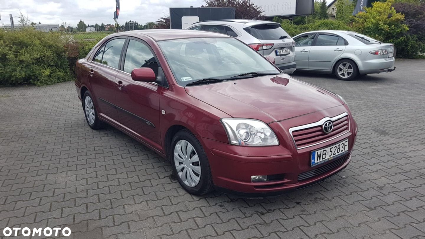 Toyota Avensis - 4