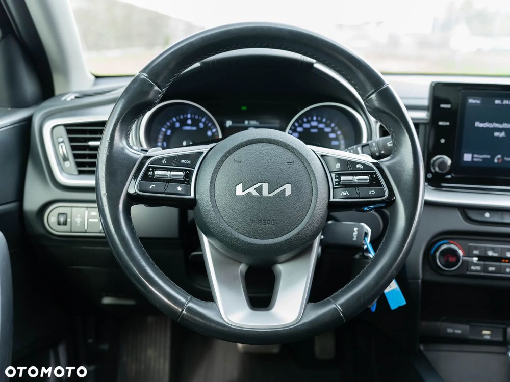 Kia Ceed 1.5 T-GDI M DCT - 23