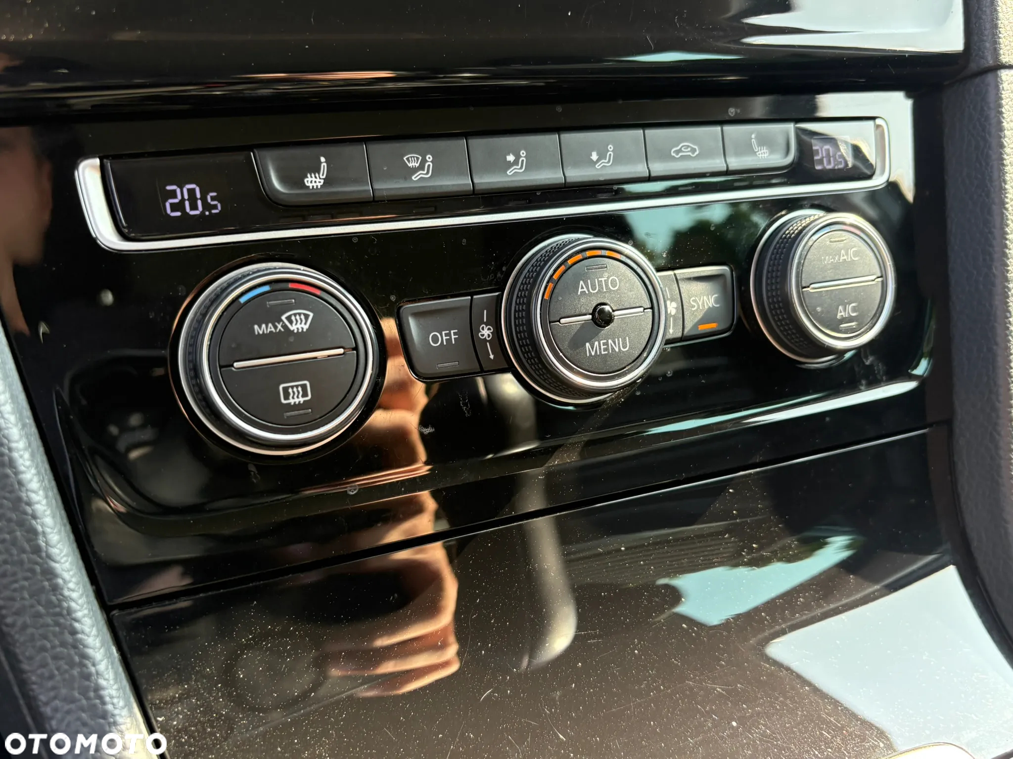 Volkswagen Golf Variant 1.6 TDI BlueMotion Technology Cup - 25