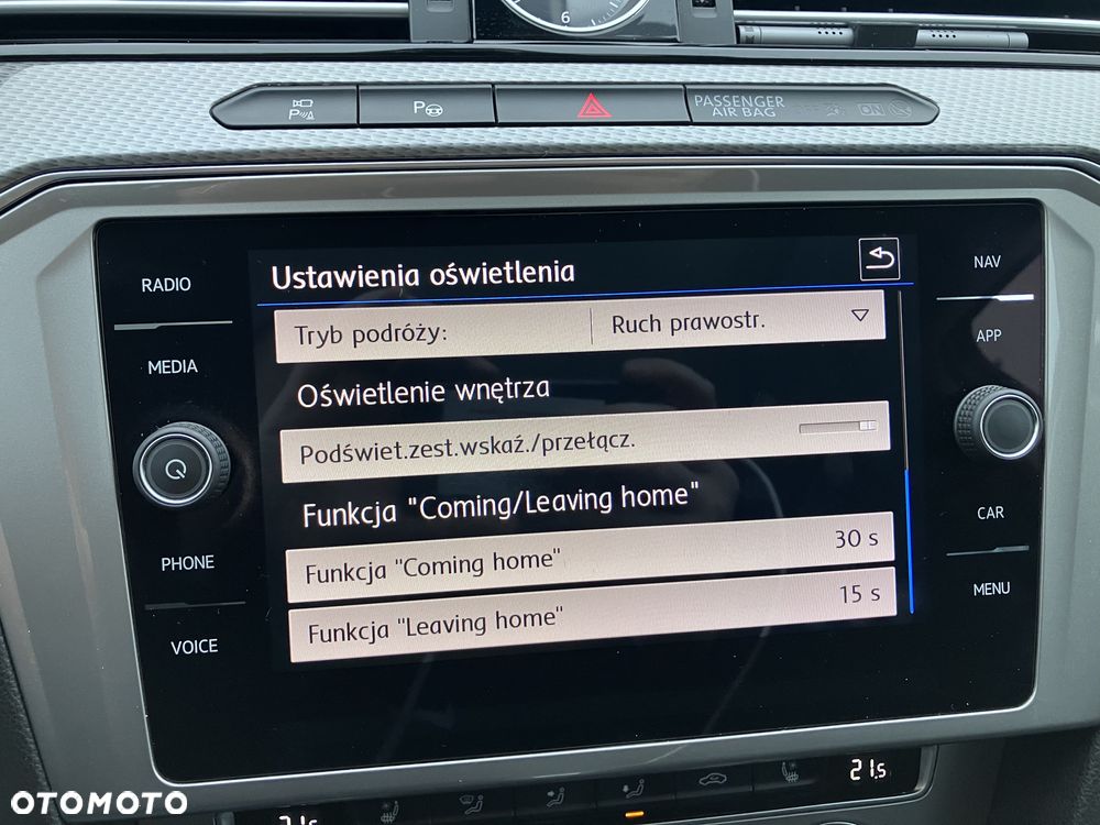 Volkswagen Passat - 18