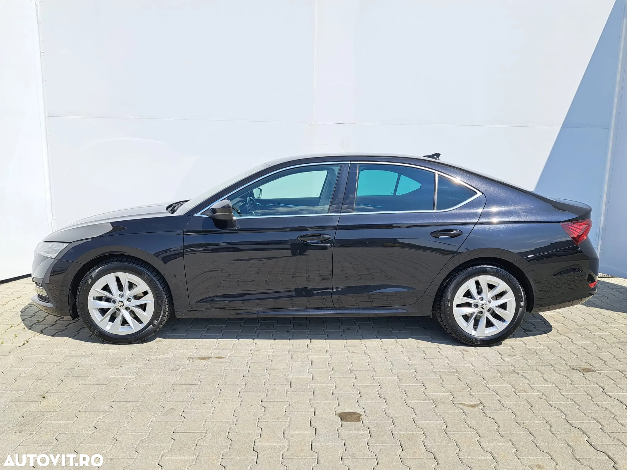 Skoda Octavia 2.0 TDI DSG Style - 33