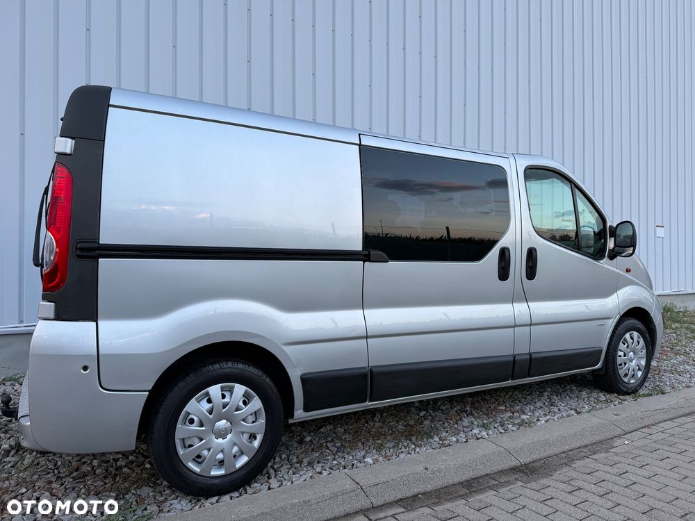 Opel Vivaro - 11