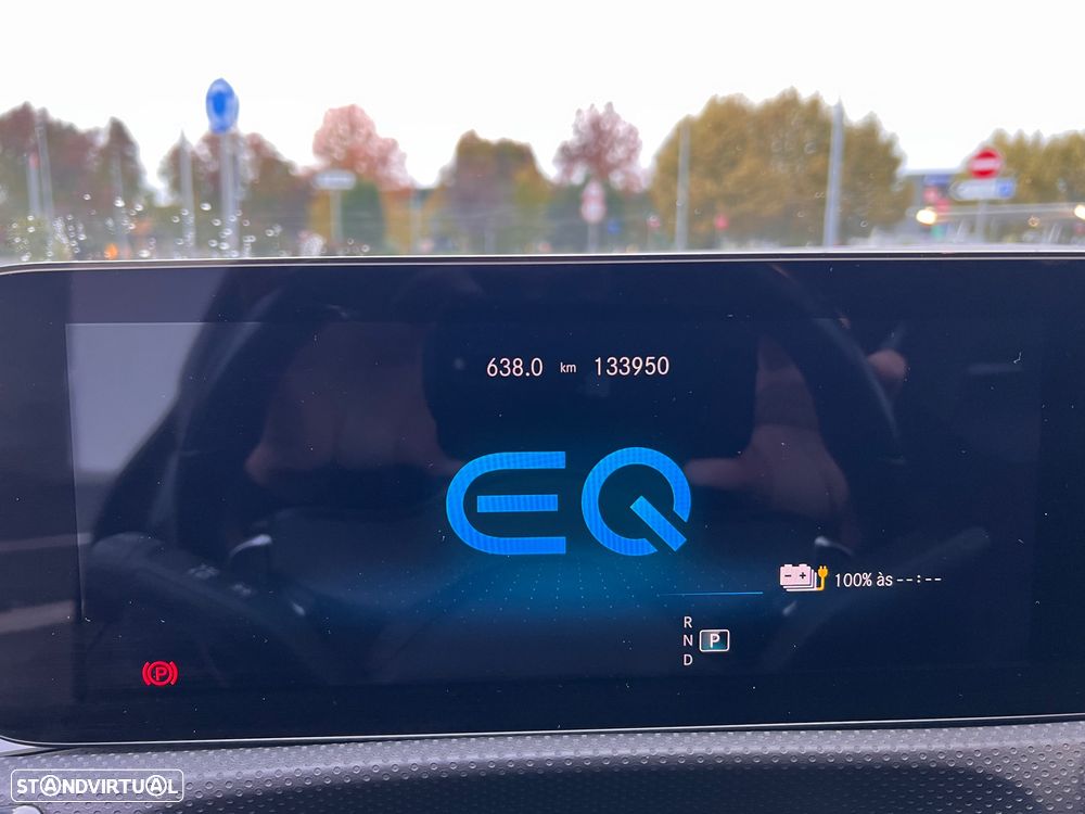 Mercedes-Benz CLA 250 e Shooting Brake AMG Line - 21